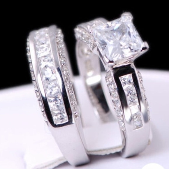 925 Sterling Silver Sapphire Ring - Picture 2 of 6